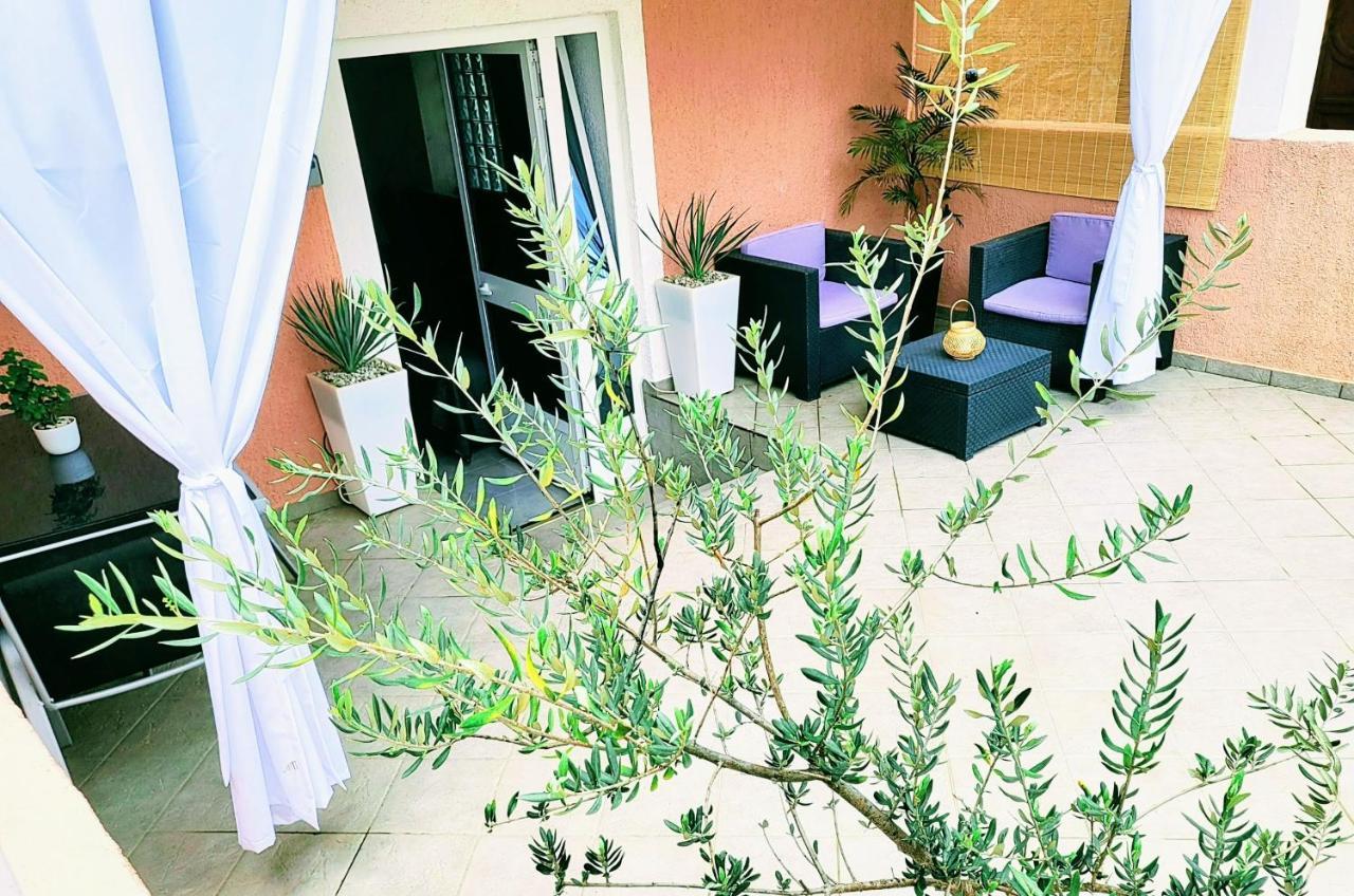 Studio Square Funtana Apartment Екстериор снимка