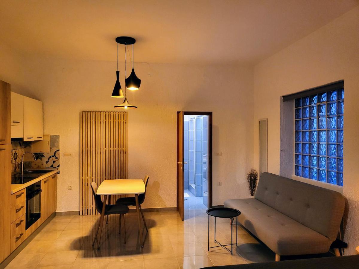Studio Square Funtana Apartment Екстериор снимка